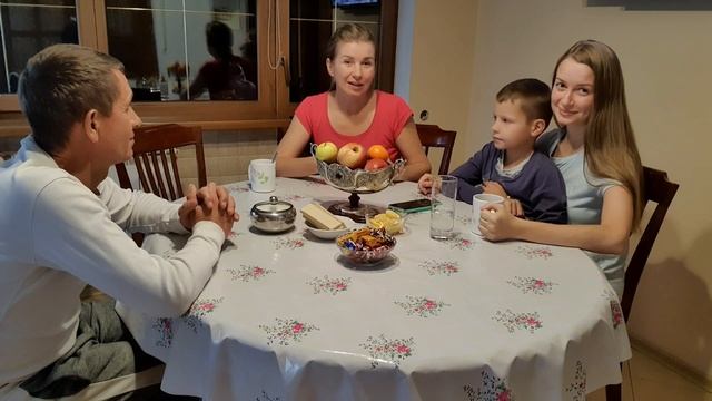 Встречали старшую дочь из СПб Меня обозвали ДУРОЙ?❗Торт из остатков))))) смотреть онлайн