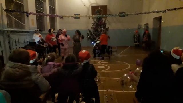 Сказка три поросёнка)) новый год 2019г-2020г. смотреть онлайн