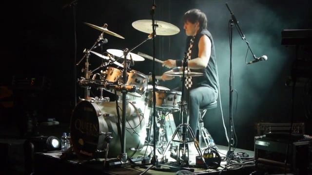 Panasonic G6 Video Sample On Stage Drumsolo! Matthias Edwards смотреть онлайн