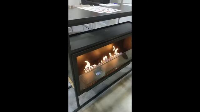 Включение и горение автоматического биокамина GOOD FIRE смотреть онлайн