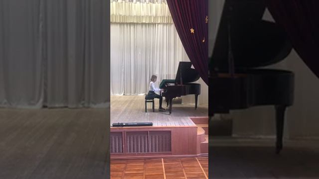 Шульга Мария 11лет Д.Чимароза Соната Ми бемоль мажор смотреть онлайн