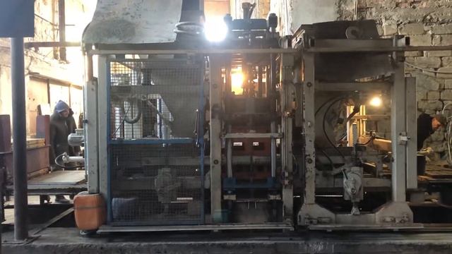Вибропресс HESS . Работа зимой смотреть онлайн