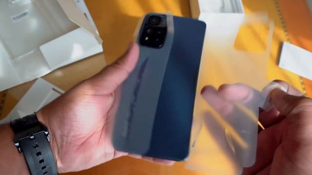 Xiaomi Redmi Note 11 Pro + Unboxing | What Changed? смотреть онлайн