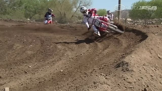 2003 Honda CR125 vs. 2011 Yamaha YZ125 - MotoUSA смотреть онлайн