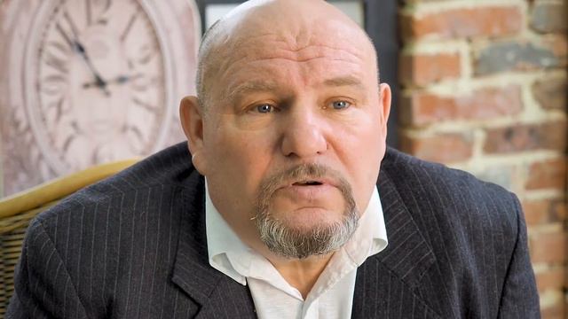 Паук и метла. Сергей Михалков [Басни от Петровича] смотреть онлайн