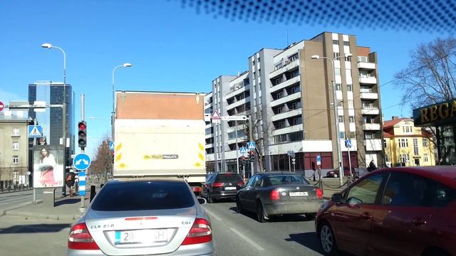 ??Taxi Drive From Tallinn Airport To Tallinn Old Town, Estonia #estonia #tallinn