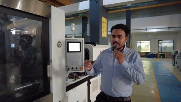 PLC INJECTION MOLDING MACHINE FOR BEGINERS / FRESHERS / नौसिखिया / शुरुआती ऑपरेटर