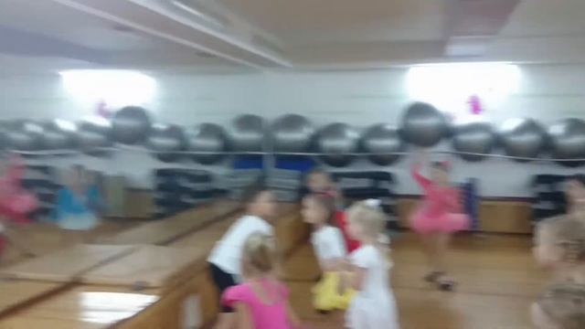 Ушаков Денис - учитель танцев смотреть онлайн