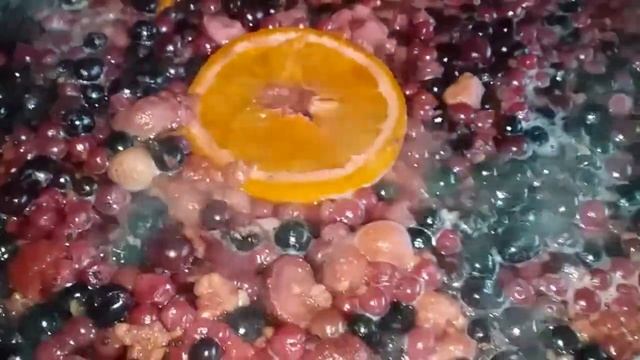 ВИТАМИННЫЙ КОМПОТ МИКС ИЗ ЗАМОРОЖЕННЫХ ЯГОД НА ЗИМУ смотреть онлайн