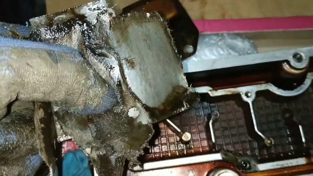 Почему Гонит масло из под крышки клапанов Таврия, Славута. Перечень и поиск возможных причин. смотреть онлайн