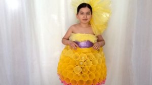 ПЛАТЬЕ ИЗ СТАКАНЧИКОВ И ИЗ ПАКЕТОВ. Из бросового материала. На конкурс Юбка ТУТУ. Эко-мода (Эмилия)