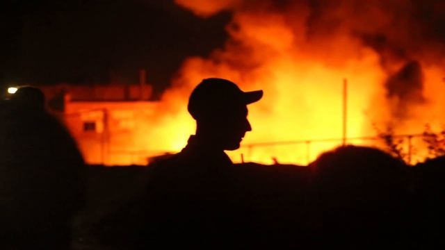 Пожар Курск. 28 сентября горел пункт приема пластмассы. смотреть онлайн