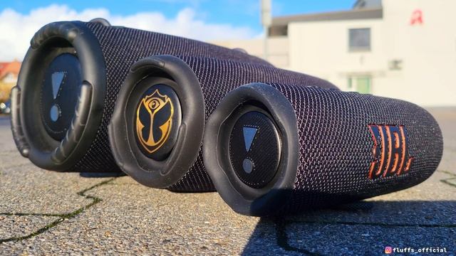 JBL XTREME 3 VS. JBL CHARGE 5 VS. JBL FLIP 6 | BASS TEST !!! [JBL PARTYBOOST] 100% VOLUME | EXTREME смотреть онлайн