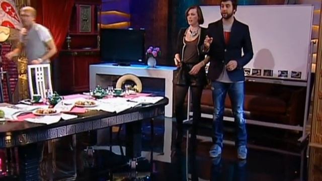 Прожекторперисхилтон, Милла Йовович стреляет в Сашу