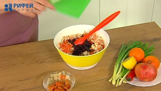 Что есть. Капустный салат с курагой и черносливом смотреть онлайн