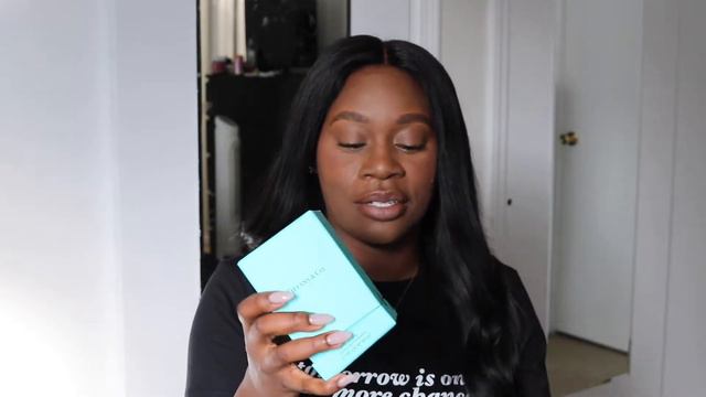 UNBOXING TIFFANY & CO HOLIDAY EDITION FRAGRANCE | YoursTrulyYinka смотреть онлайн