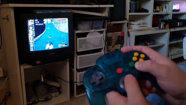 ВПЕРВЫЕ ПОИГРАЛ НА НАСТОЯЩЕЙ NINTENDO 64 смотреть онлайн