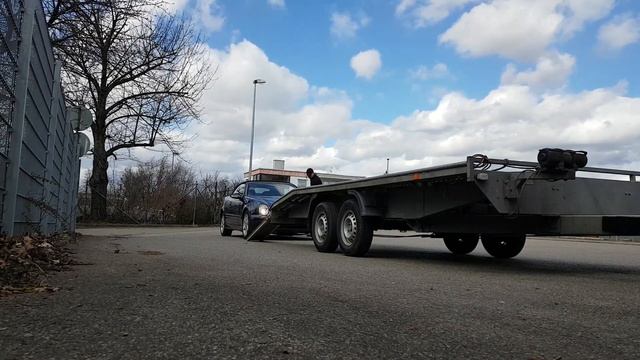 Buying Budget Cabrio - Mercedes Benz CLK 230 K - Part 1 смотреть онлайн