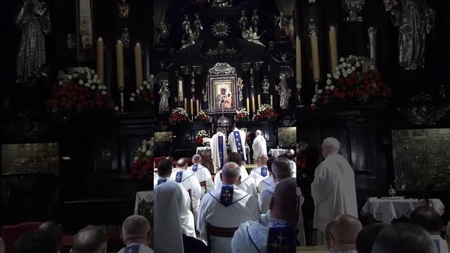 Месса в часовне Ченстоховской иконы - главной святыни Польши смотреть онлайн