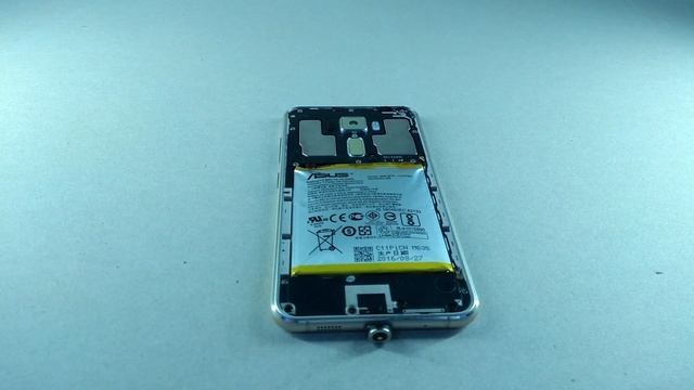 Телефон постоянно на зарядке. Что может пойти не так? смотреть онлайн