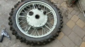 Грязевая резина на мотоцикл тяжёлый . Днепр мт-16.