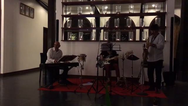 Siem Reap - Heritage Suites Hotel Thursday nite jazz Oct. 13, 2016 - Soma Jazz Band 3 смотреть онлайн