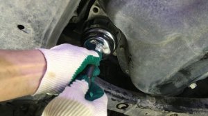 Замена масла в двигателе Toyota Camry 2.5