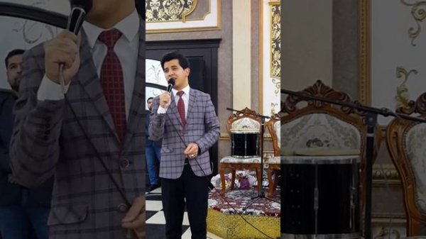 Парвиз Юсуфи падар ба духтараш..