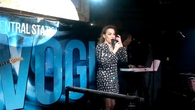 Таня Буланова - Один День смотреть онлайн