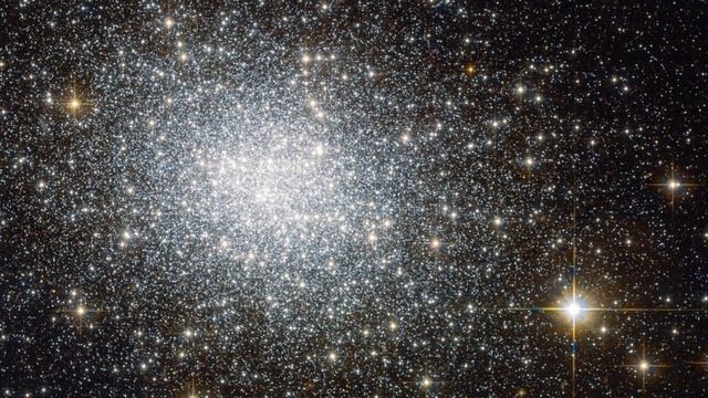 SPACE AMBIENT MUSIC смотреть онлайн