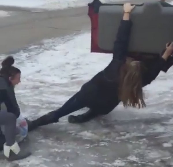 Веселая зима