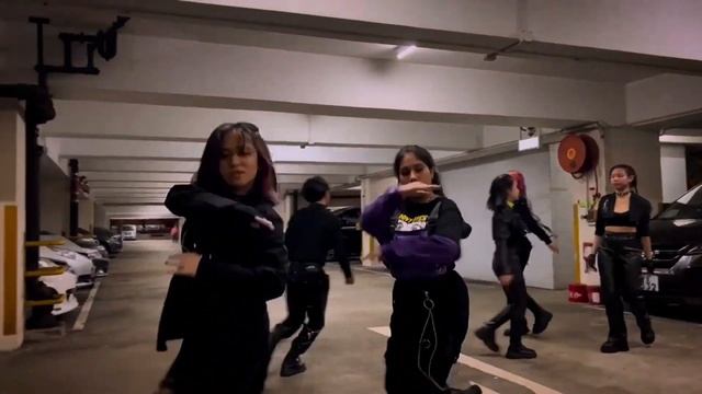 [KPOP IN PUBLIC HK] Stray Kids 'MANIAC' Dance Cover by ACE OFFICIAL смотреть онлайн