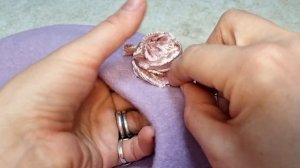 Мк роза из бархата. Цветок из ткани #мк #мкцветок