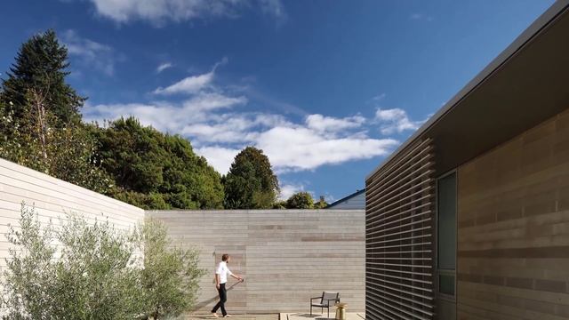 Modern House Design With Beach House Shades: Simple, Relaxed And Flexible смотреть онлайн