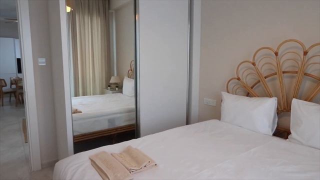 Квартира-ПЕНТАХУС 3+1 с террасой на крыше, 200 кв.м., обзор апартаментов для семьи на берегу моря! смотреть онлайн