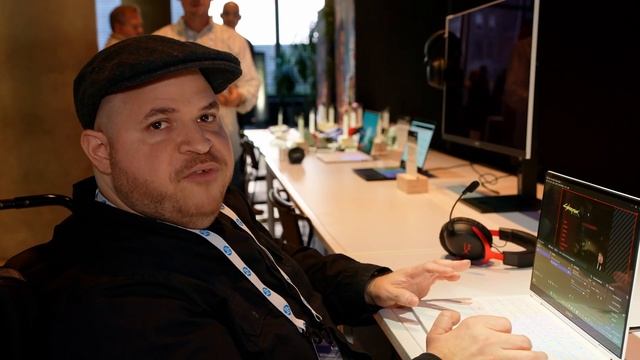 HP Omen Transcend 14 HANDS-ON: The World’s Lightest 14-inch Gaming Laptop! смотреть онлайн