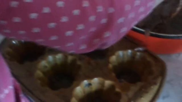 ❤Шоколадные "Крези"-кексы с клубникой. DELICIOUS CHOCOLATE CUPCAKES WITH STRAWBERRIES. смотреть онлайн