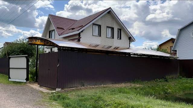 Навес к дому из поликарбоната для автомобиля 6х12 от мастерской Спецкаркас смотреть онлайн