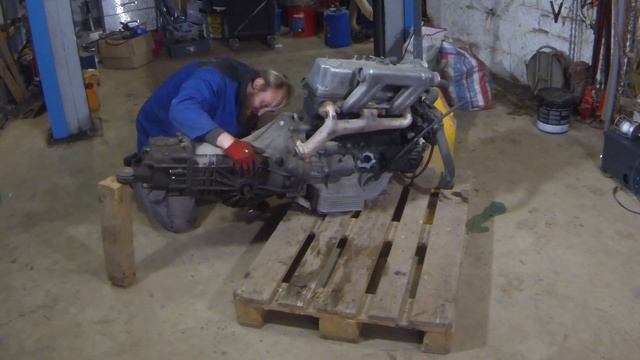 Bonus Video: MB100 Austauschgetriebe vom Motor abschrauben (Zeitraffer) смотреть онлайн