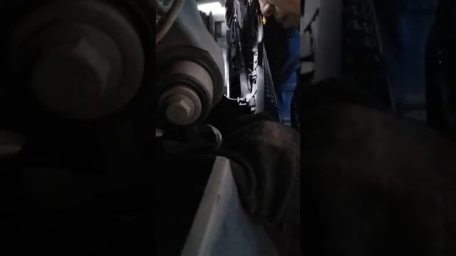 Как снять решетку радиатора на MERSEDES ACTROS MP4 ОБЗОР ВНЕШНЕГО ВИДА смотреть онлайн