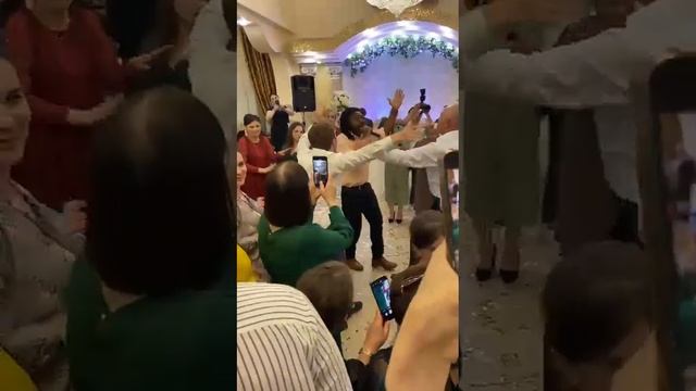 Лакская свадьба : танец Родителей в зале Кегельбан Махачкала , супер ?просто другая планета смотреть онлайн