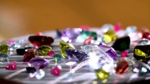 САМОЦВЕТЫ. КАК РАСПОЗНАТЬ ИСКУССТВЕННЫЕ И НАТУРАЛЬНЫЕ ДРАГОЦЕННЫЕ КАМНИ