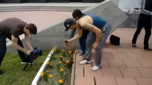 Активисты НОД г.Благовещенска набирают землю в капсулу для вручения на Донбассе. смотреть онлайн