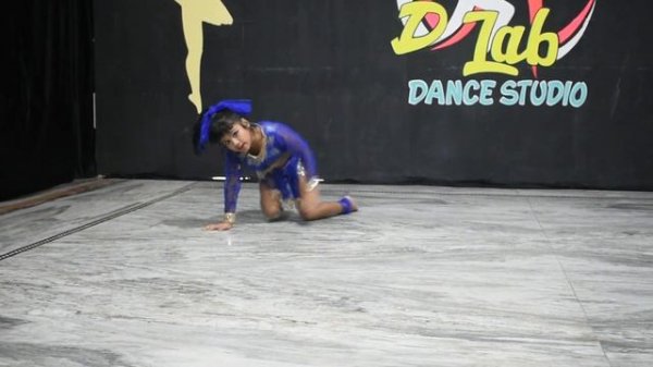 KGF: Gali Gali Dance Video | Debasmita Mahanta Choreography | D.Lab DANCE STUDIO |