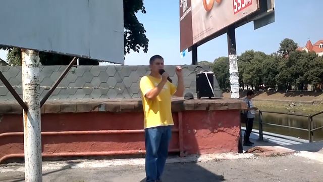 ты не от обезьяны произошел, мир создан Творцом.