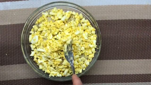 Салат, который хочется СНОВА и СНОВА! Салат из консервированной горбуши