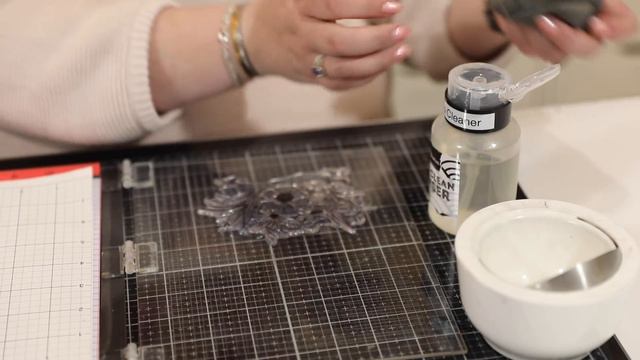 Two Minute Stamp Cleaning Tip смотреть онлайн