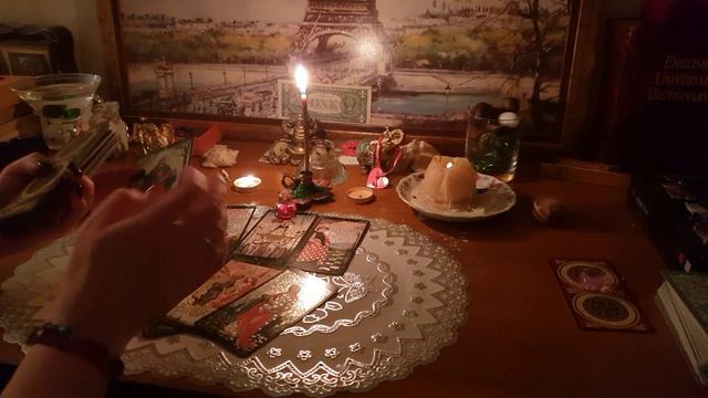 Что ожидает в будущем в наших отношениях! смотреть онлайн