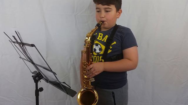 Saxophone cover Elgar смотреть онлайн