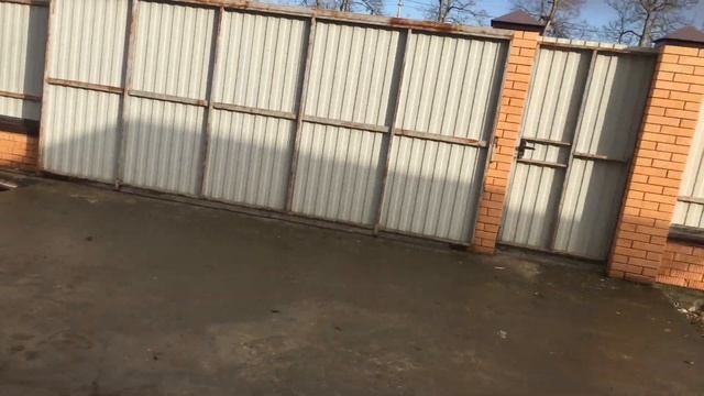 Над нашим домом сгустились чёрные тучи ....... смотреть онлайн